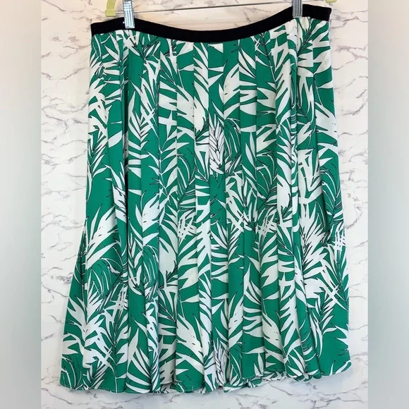 Elegant Talbots Pleated Tropical Leaf Print Skirt Green White 16 - Picture 6 of 7